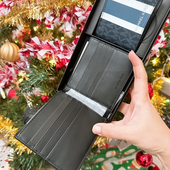 Michael Kors Men Gift 3in1 Wallet Box Set - Picture 3 of 7